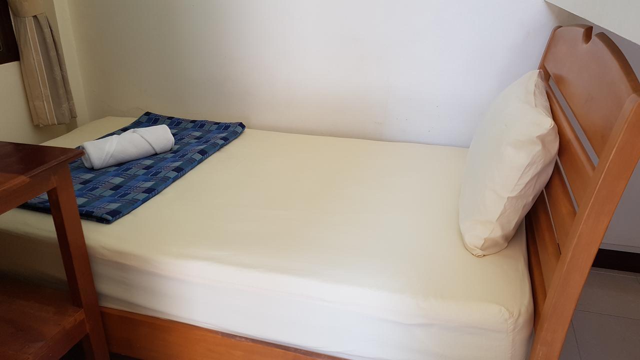 Baan Taweesuk Guest House Хуа Хин Экстерьер фото
