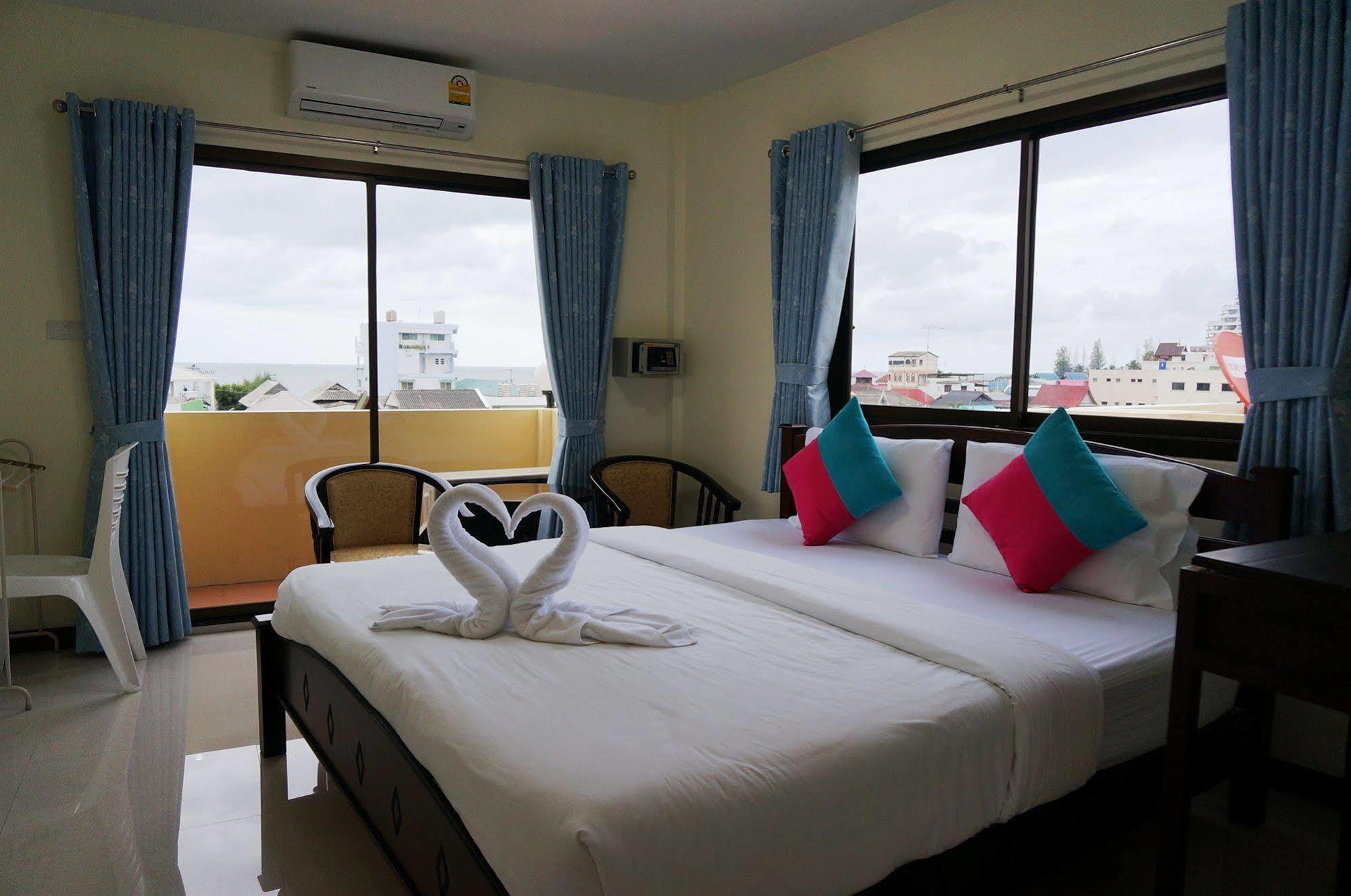 Baan Taweesuk Guest House Хуа Хин Экстерьер фото