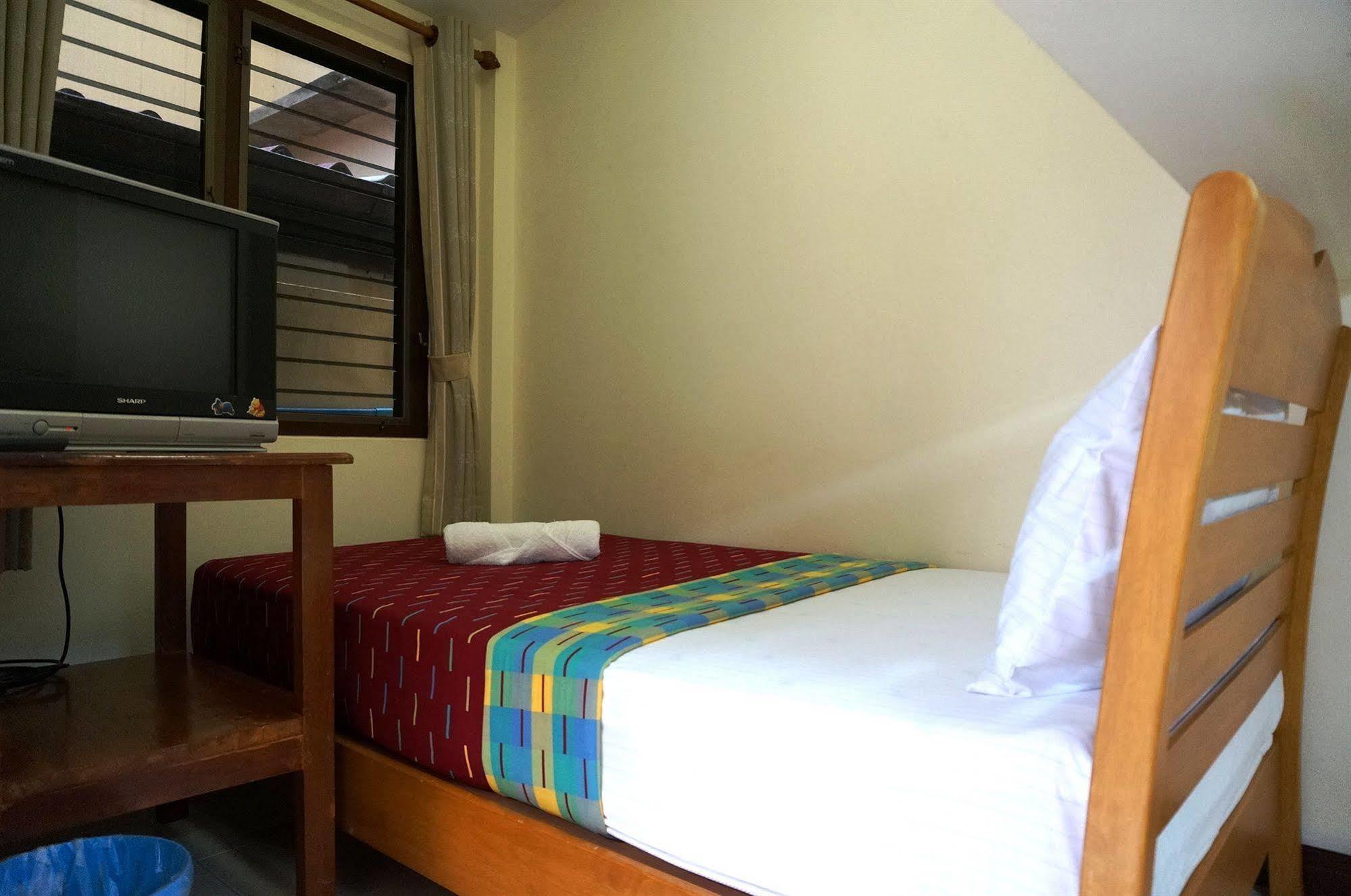 Baan Taweesuk Guest House Хуа Хин Экстерьер фото