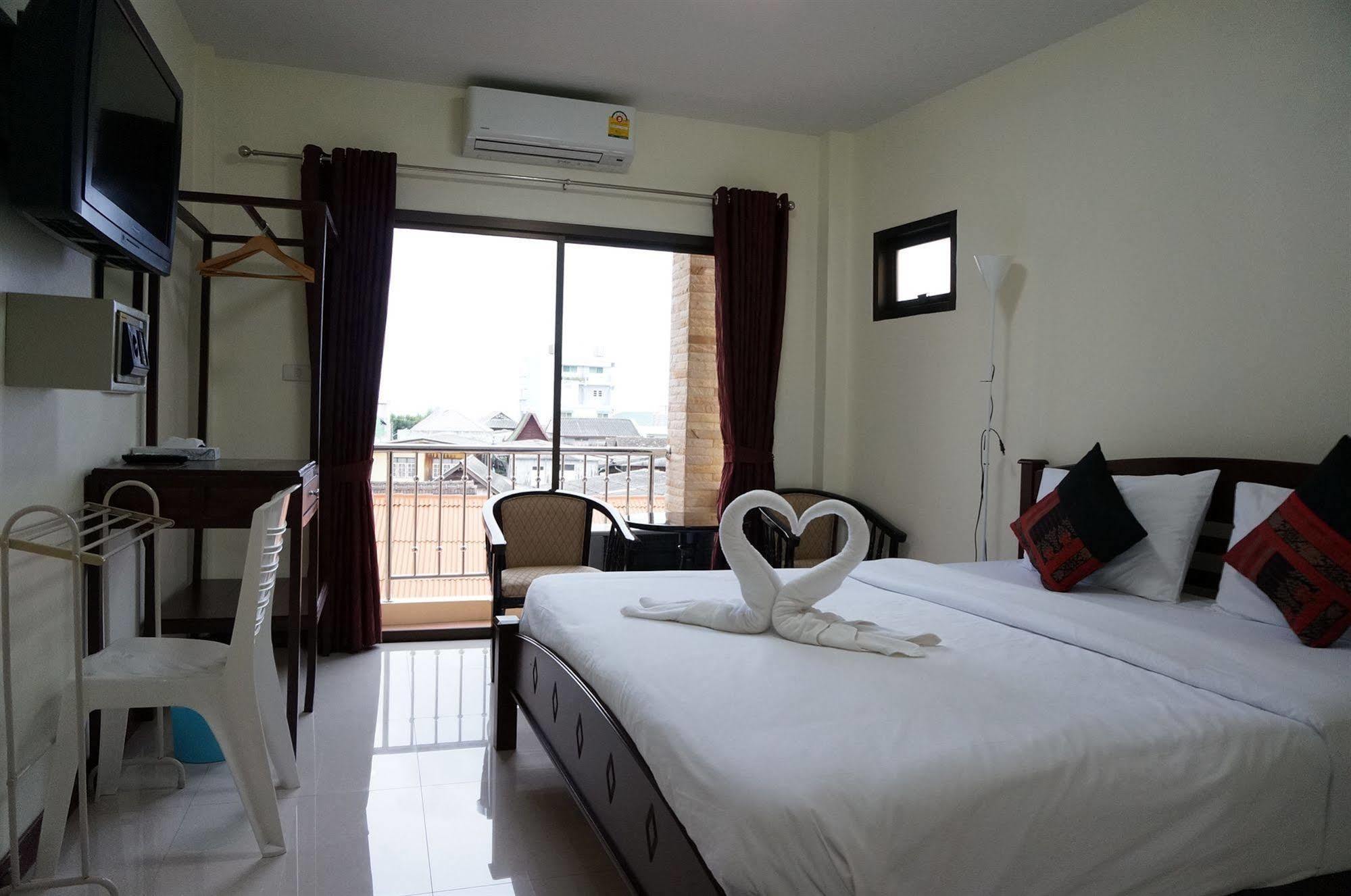 Baan Taweesuk Guest House Хуа Хин Экстерьер фото