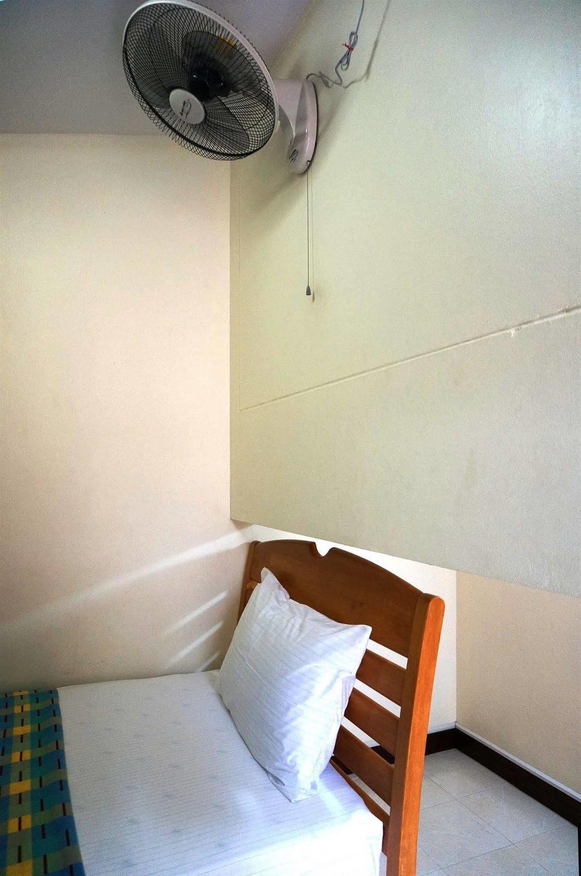 Baan Taweesuk Guest House Хуа Хин Экстерьер фото