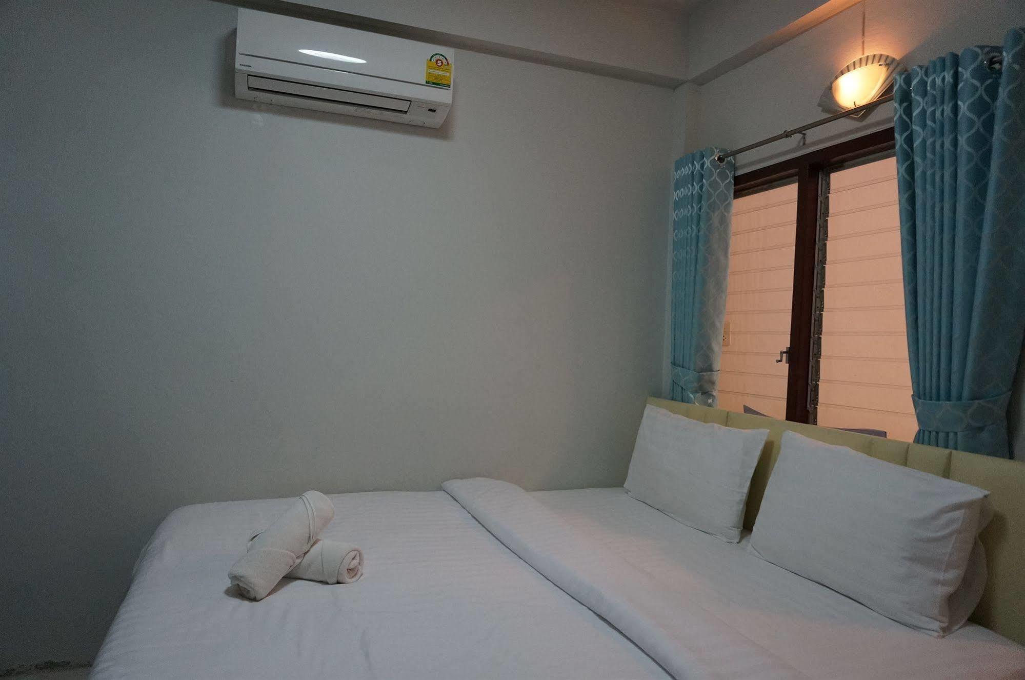 Baan Taweesuk Guest House Хуа Хин Экстерьер фото